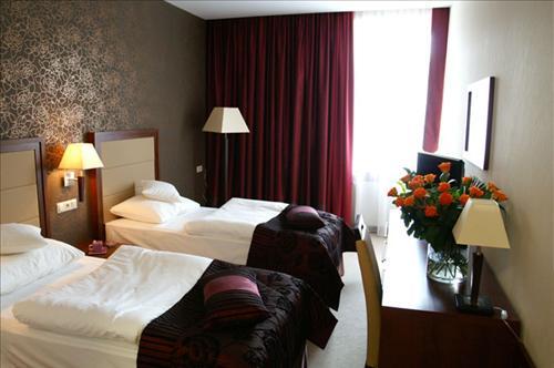 Hotel Aviator Radom Zimmer foto